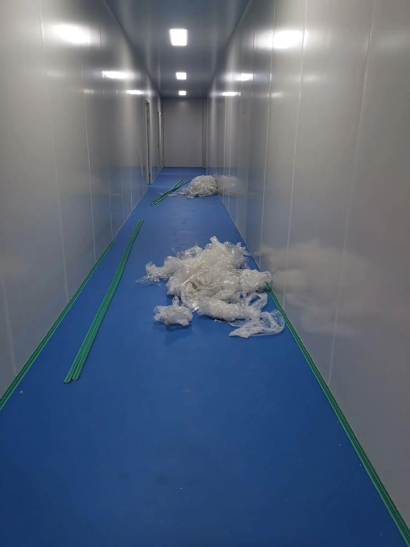 凈化車間做好了,也要把衛(wèi)生打掃好#無(wú)塵車間 #凈化工程